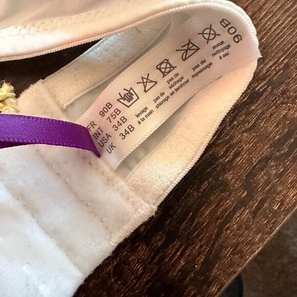 🔥 FIRE SALE CLOSET CLOSING🔥 Maison Close Triangle Back Hook Bra White 34B - Picture 6 of 10